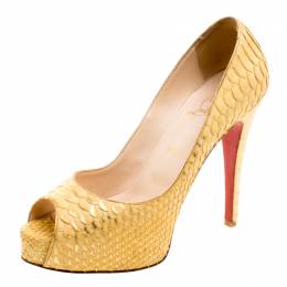 Christian Louboutin: Красные босоножки 