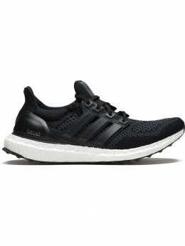 adidas: Чёрные кроссовки  UltraBoost