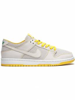 Nike: Белые кроссовки Dunk Low Pro