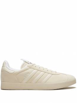 adidas: Бежевые кроссовки  Gazelle
