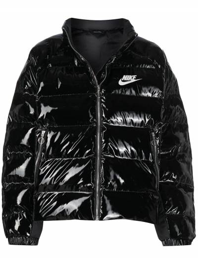 Глянцевый пуховик nike