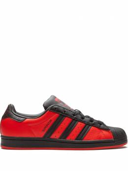 adidas: Красные кроссовки  Superstar