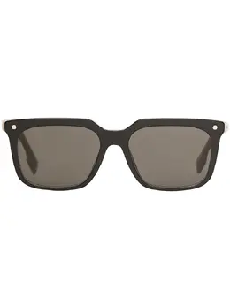 Burberry Eyewear: Очки 