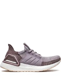 adidas: Фиолетовые кроссовки  UltraBoost 19
