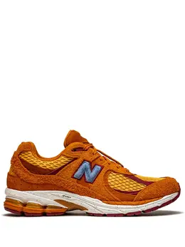 New Balance: Оранжевые кроссовки  2002R