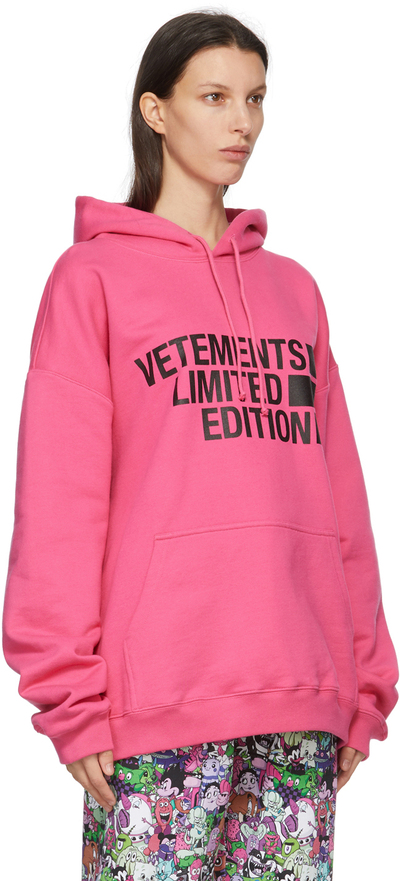 VETEMENTS Pink 'Limited Edition' Big Logo Hoodie UE51TR820P