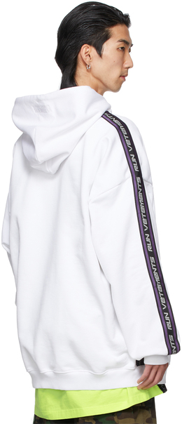 VETEMENTS White Logo Tape Hoodie UA52TR750W lpn8488849 LePodium