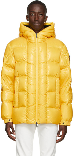 Moncler: Жёлтая куртка  Dougnac