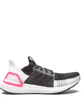 adidas: Белые кроссовки  UltraBoost 19