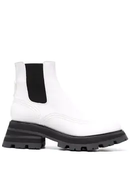 Alexander McQueen: Белые ботинки  Wander