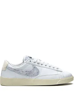 Nike: Светлые кроссовки  Blazer Low