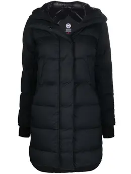 Canada Goose: Чёрное пальто 