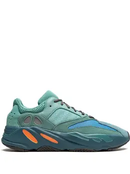 adidas YEEZY: Голубые кроссовки 