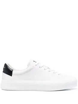 Givenchy: Белые кроссовки  City Court