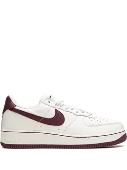 Nike: Тёмные кроссовки  Air Force 1