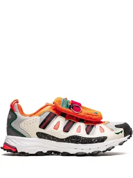 adidas: Бежевые кроссовки  Adventure