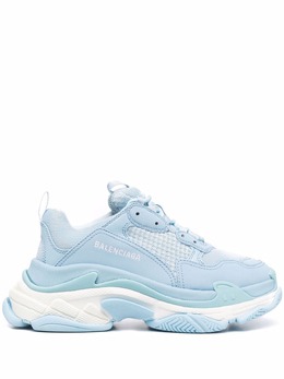 Balenciaga: Светлые кроссовки Triple S