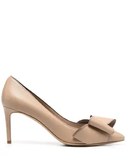 Salvatore Ferragamo: Бежевые туфли 