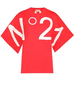 No21: Красная футболка 