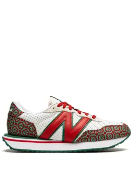 New Balance: Белые кроссовки  237