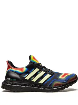 adidas: Чёрные кроссовки  UltraBoost