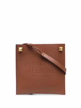 Valentino Garavani: Тёмная сумка 