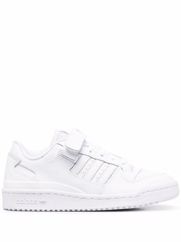adidas: Белые кроссовки  Forum