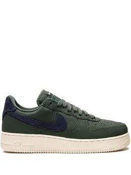 Nike: Зелёные кроссовки  Air Force 1
