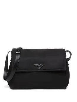 Prada: Чёрная сумка 