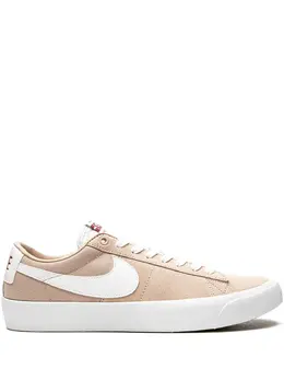 Nike: Бежевые кроссовки  SB Blazer