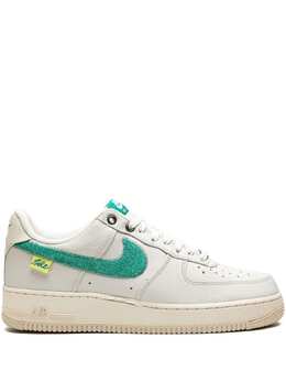 Nike: Зелёные кроссовки  Air Force 1