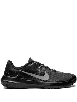 Nike: Тёмные кроссовки 