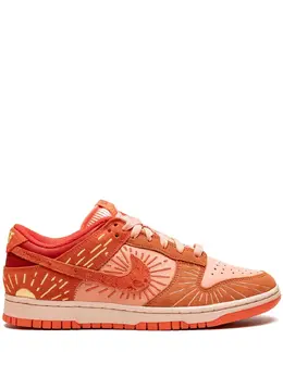 Nike: Оранжевые кроссовки  Dunk Low