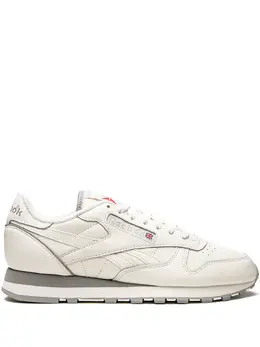 Reebok: Белые кроссовки 