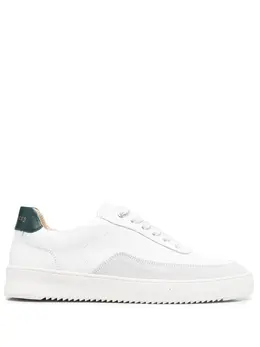 Filling Pieces: Белые кроссовки 