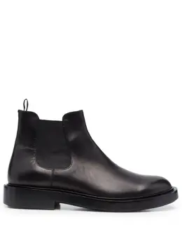 Giorgio Armani: Чёрные ботинки 