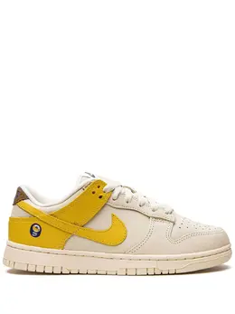 Nike: Бежевые кроссовки  Dunk Low