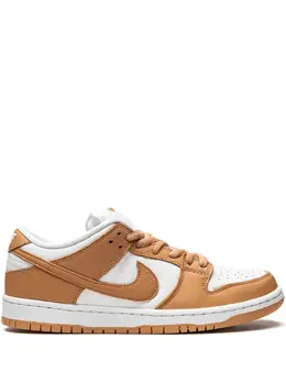 Nike: Коричневые кроссовки  SB Dunk Low