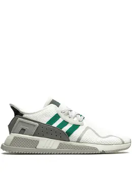 adidas: Белые кроссовки 