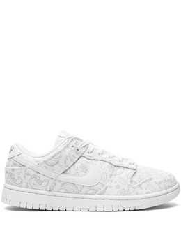 Nike: Белые кроссовки  Dunk Low