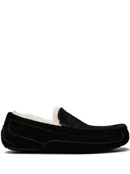 UGG: Чёрные мокасины  Ascot
