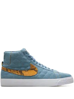 Nike: Голубые кроссовки  SB Blazer