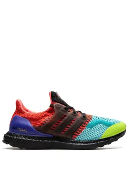 adidas: Многоцветные кроссовки  UltraBoost DNA