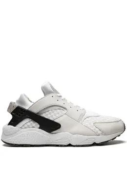 Nike: Белые кроссовки  Air Huarache