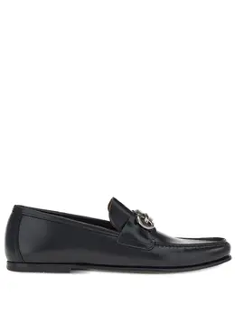Salvatore Ferragamo: Чёрные туфли  Gancini