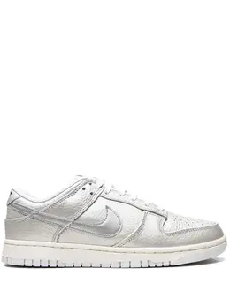 Nike: Серебристые кроссовки  Dunk Low