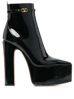 Valentino Garavani: Чёрные ботинки 