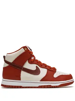 Nike: Белые кроссовки  Dunk High