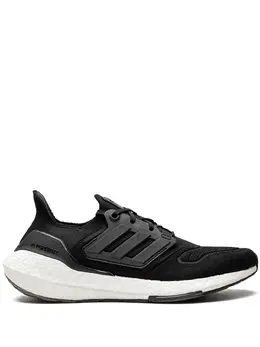 adidas: Чёрные кроссовки  UltraBoost