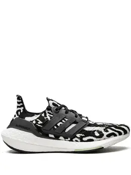 adidas: Чёрные кроссовки  UltraBoost